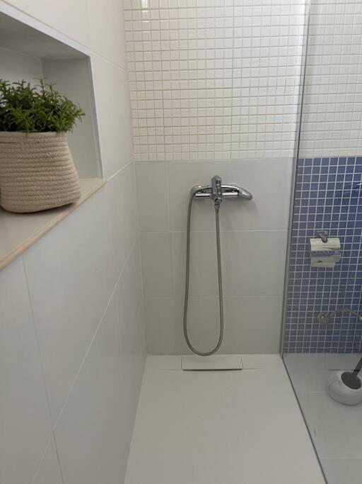 Casa Mesana Nuevo Apartamento En La Playa Con Aire Acondicionado Playa Honda  Esterno foto